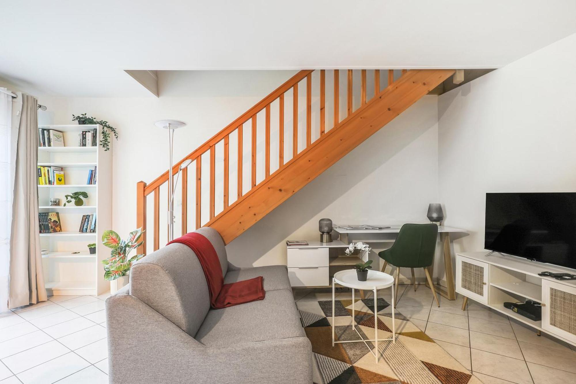 Chic Apart Duplex With Parking Palaiseau Exterior photo